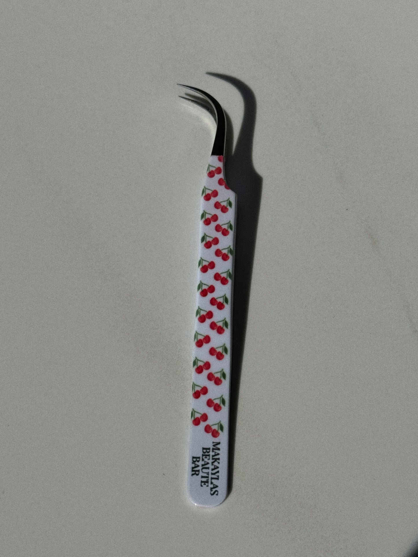 Cherry Curved Tweezer